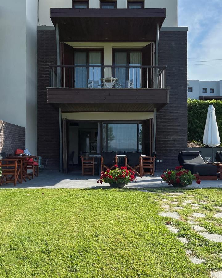 Heaven Luxury Villa Nea Roda Dış mekan fotoğraf