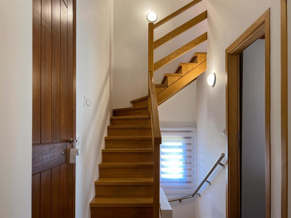 Heaven Luxury Villa Nea Roda Dış mekan fotoğraf