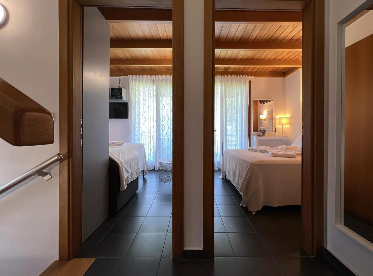 Heaven Luxury Villa Nea Roda Dış mekan fotoğraf