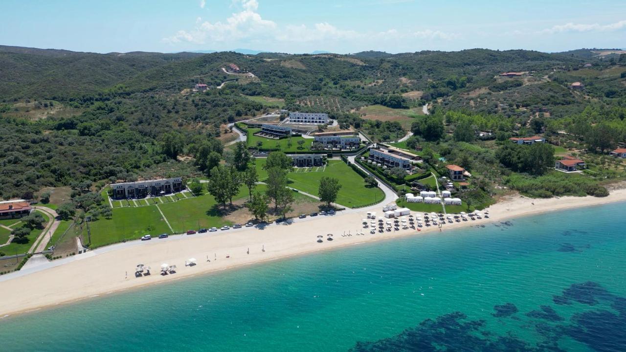 Heaven Luxury Villa Nea Roda Dış mekan fotoğraf