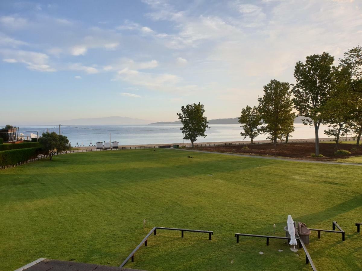Heaven Luxury Villa Nea Roda Dış mekan fotoğraf